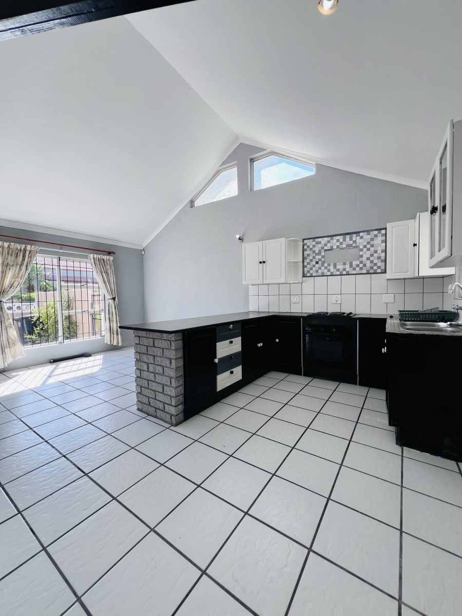 3 Bedroom Property for Sale in Pine Acres Western Cape